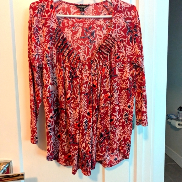 Lucky Brand top - Picture 1 of 2